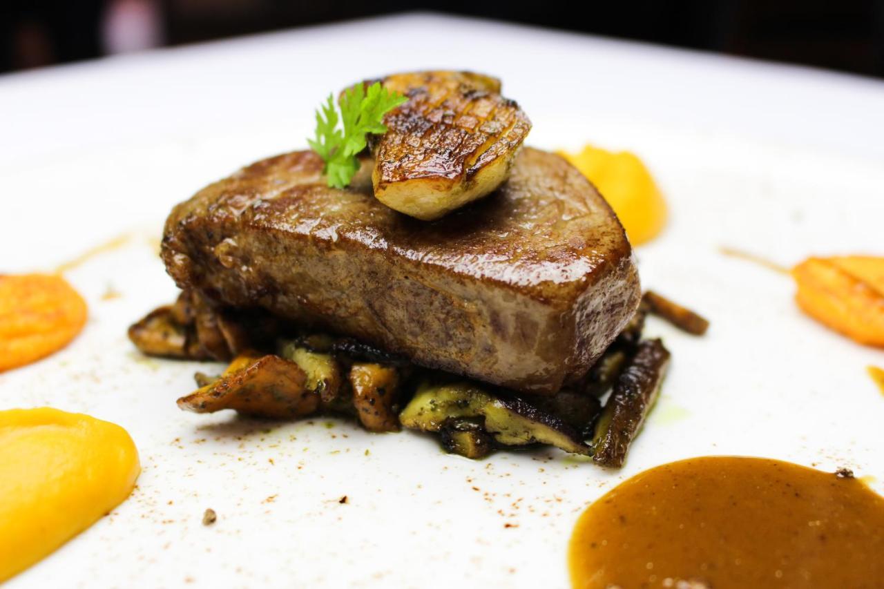 Hotel-Restaurant La P'Tite Auberge Lillebonne Zewnętrze zdjęcie