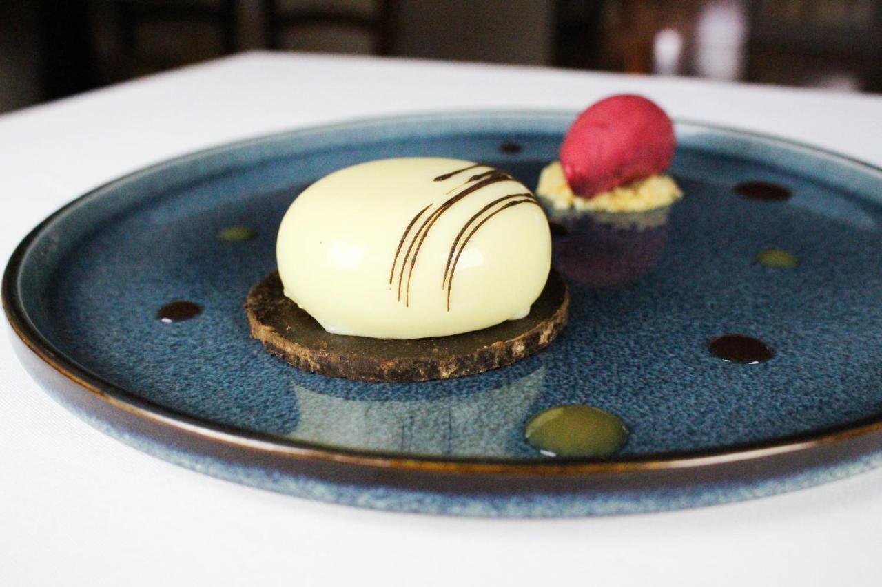 Hotel-Restaurant La P'Tite Auberge Lillebonne Zewnętrze zdjęcie