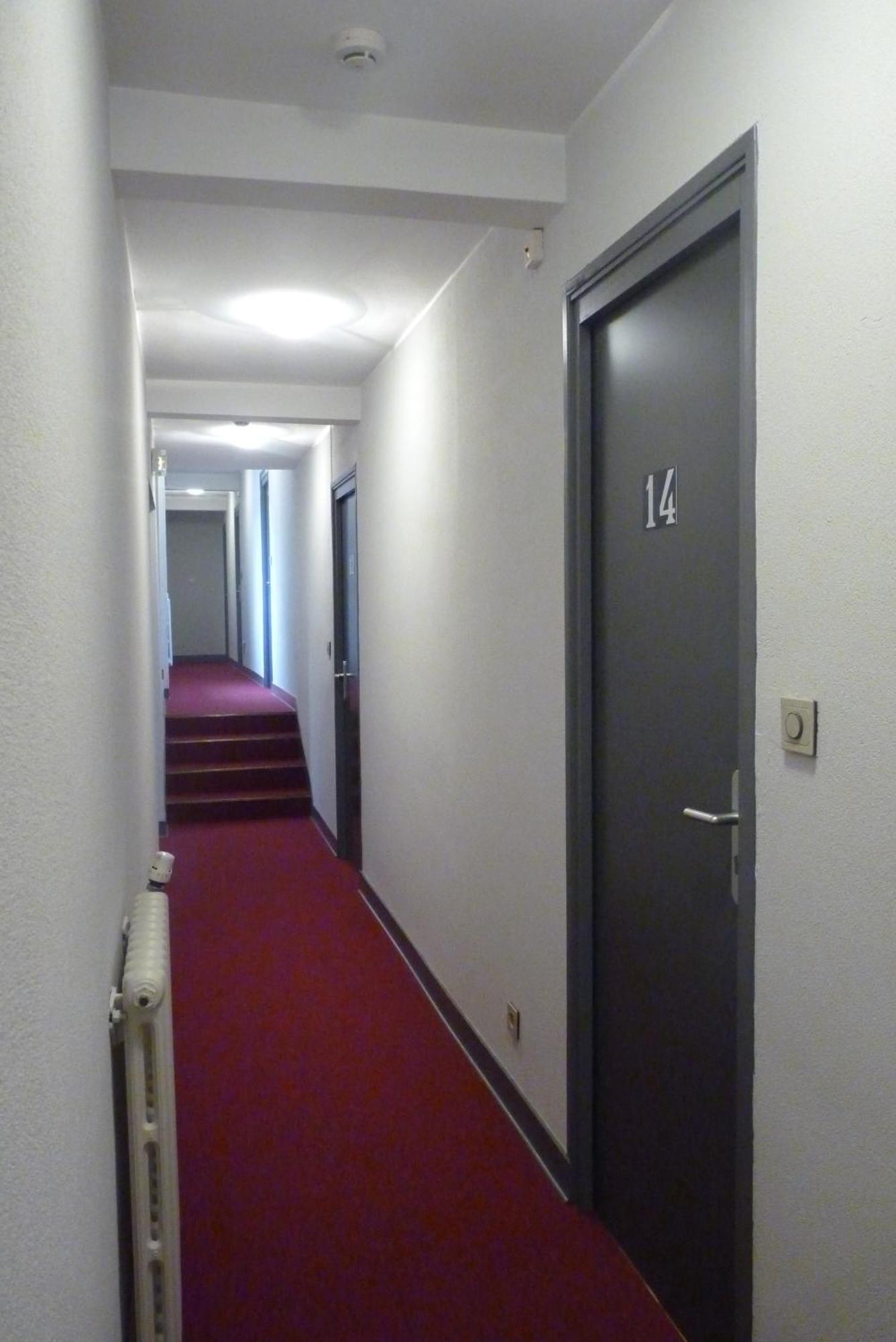 Hotel-Restaurant La P'Tite Auberge Lillebonne Zewnętrze zdjęcie