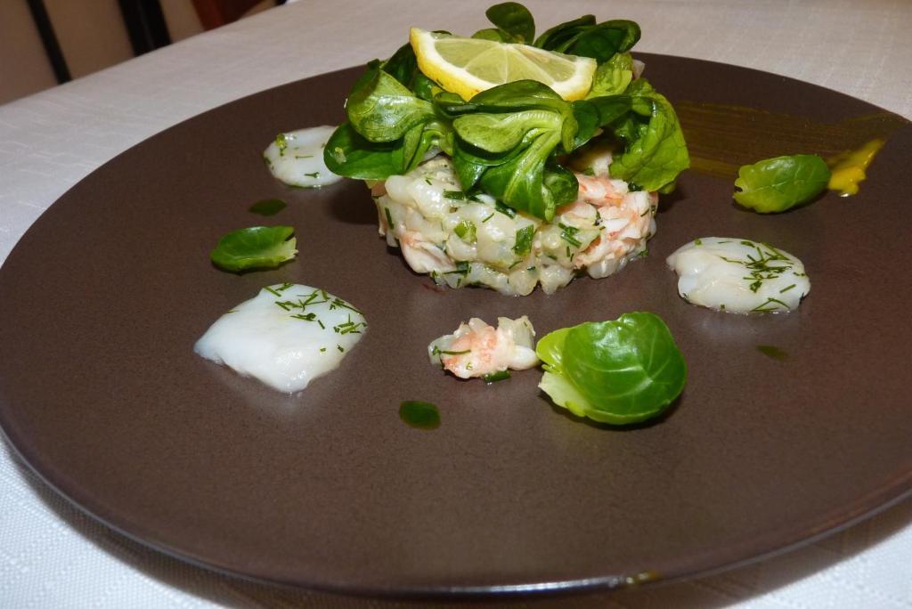 Hotel-Restaurant La P'Tite Auberge Lillebonne Zewnętrze zdjęcie