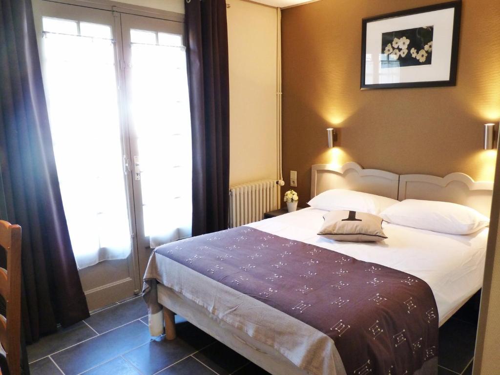 Hotel-Restaurant La P'Tite Auberge Lillebonne Pokój zdjęcie