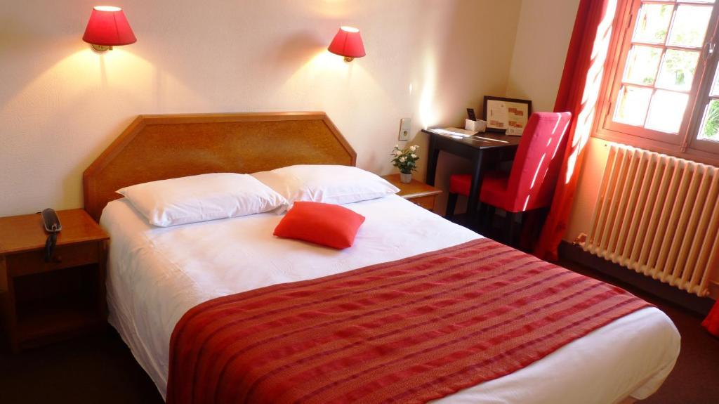 Hotel-Restaurant La P'Tite Auberge Lillebonne Pokój zdjęcie