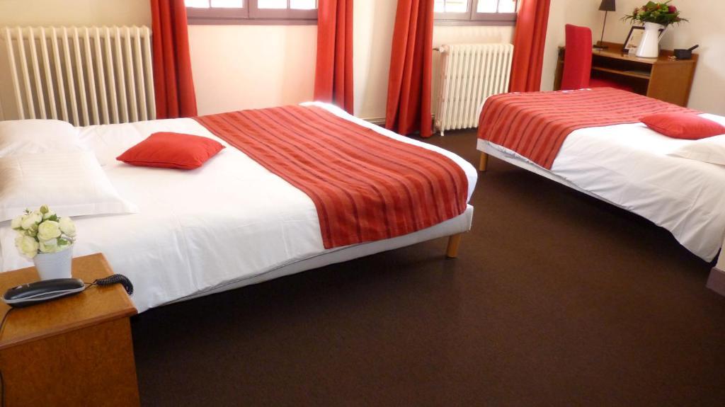 Hotel-Restaurant La P'Tite Auberge Lillebonne Pokój zdjęcie